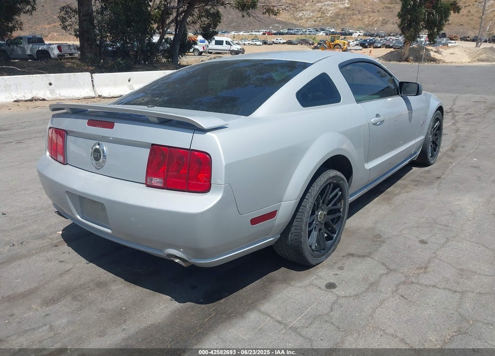 2006 FORD MUSTANG VIN: 1ZVHT82H365238039