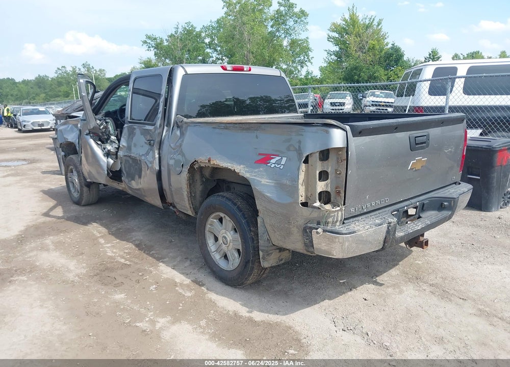 2008 CHEVROLET SILVERADO 1500 LT1 VIN: 2GCEK13M181138554