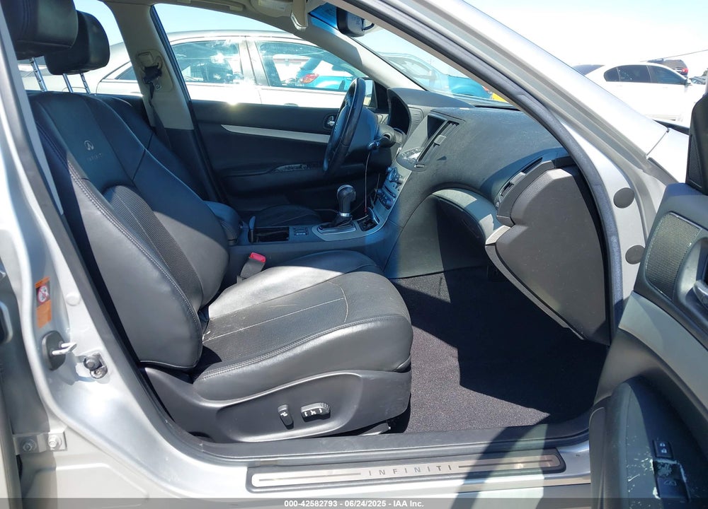 2008 INFINITI G35 VIN: JNKBV61EX8M214584