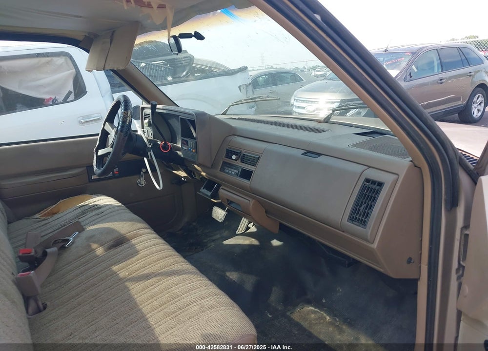 1993 GMC SIERRA C1500 VIN: 1GTDC14Z3PZ521338