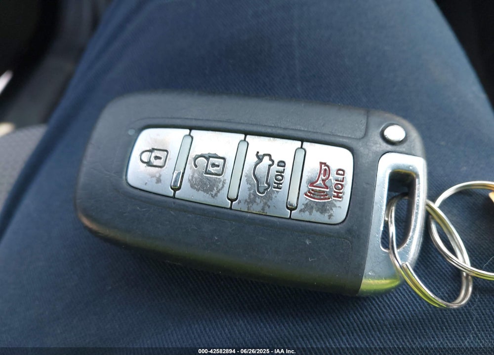 2014 HYUNDAI SONATA VIN: 5NPEC4AB2EH847777