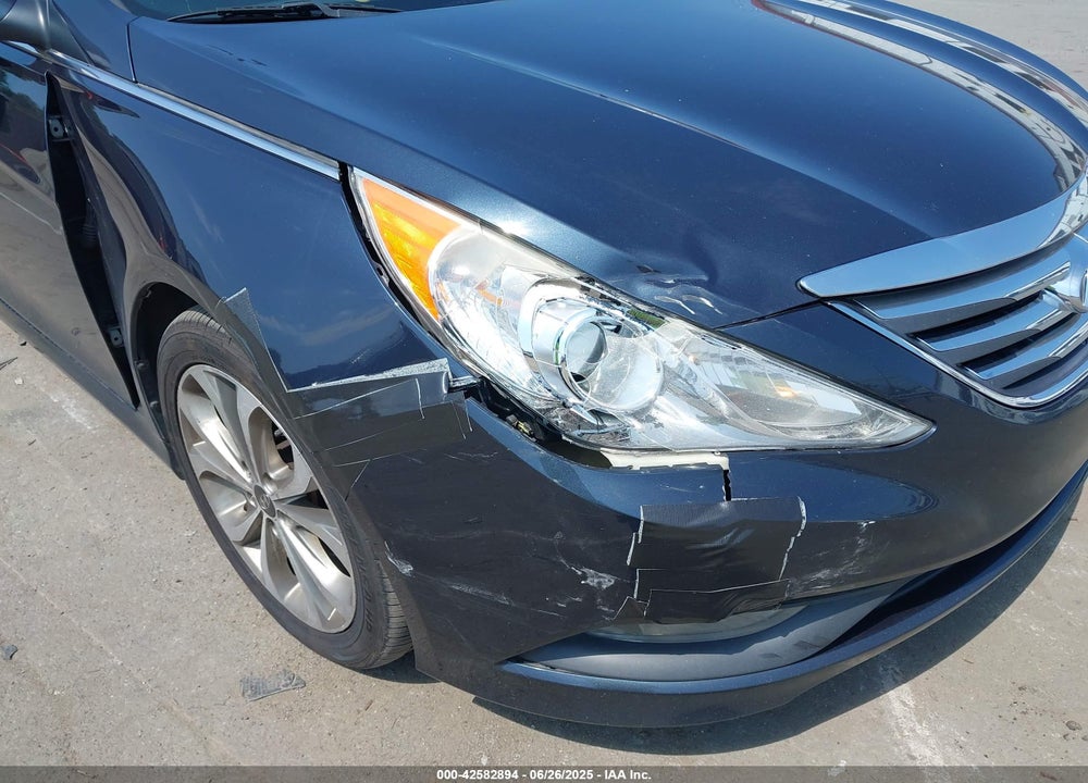2014 HYUNDAI SONATA VIN: 5NPEC4AB2EH847777