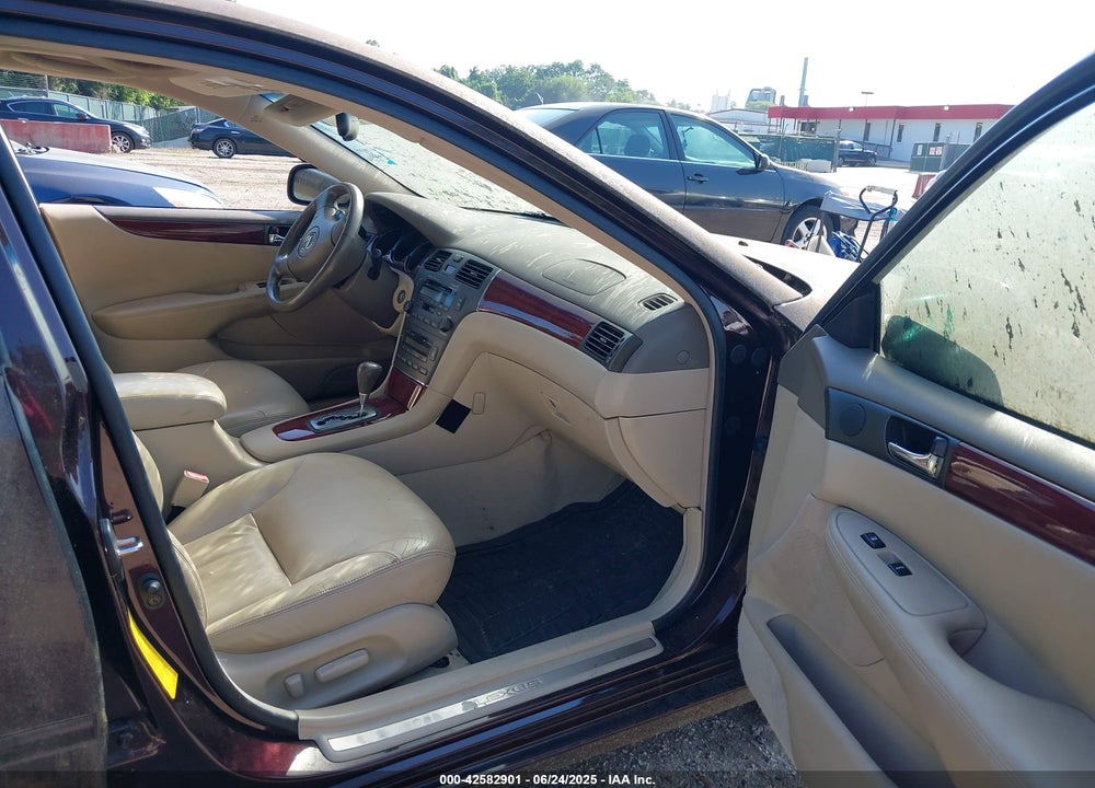 2003 LEXUS ES 300 VIN: JTHBF30G330133988