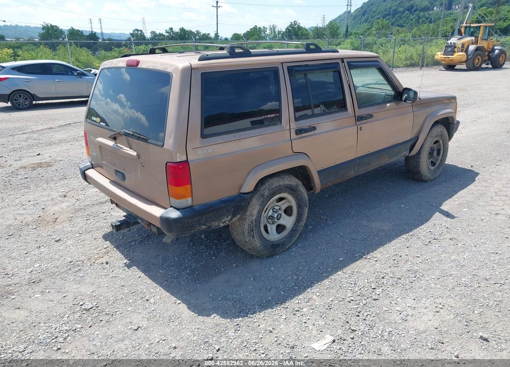 1999 JEEP CHEROKEE CLASSIC/SPORT VIN: 1J4FF68S8XL638596