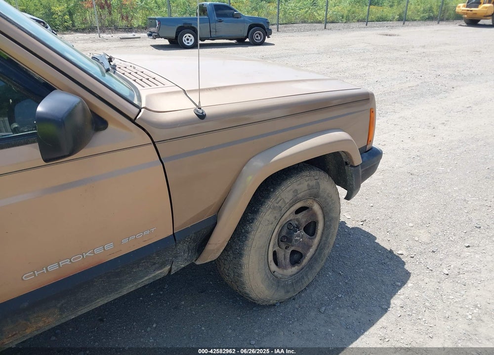 1999 JEEP CHEROKEE CLASSIC/SPORT VIN: 1J4FF68S8XL638596