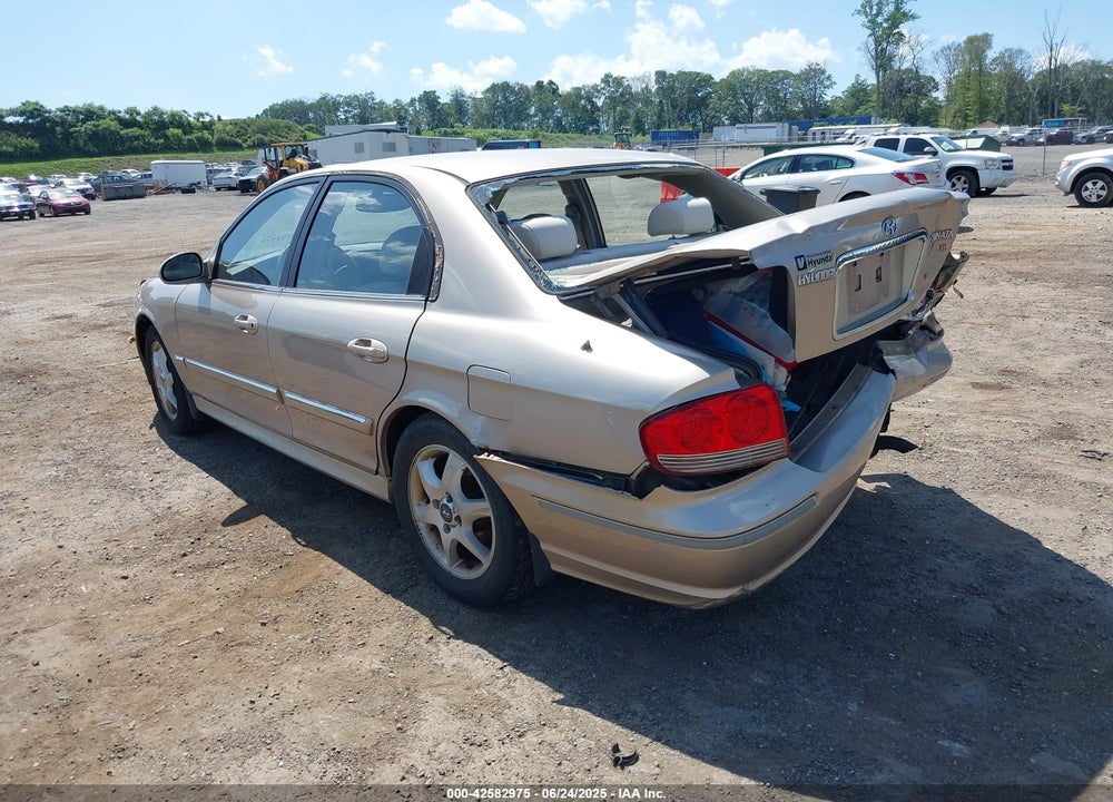 2005 HYUNDAI SONATA GLS/LX VIN: KMHWF35HX5A209543