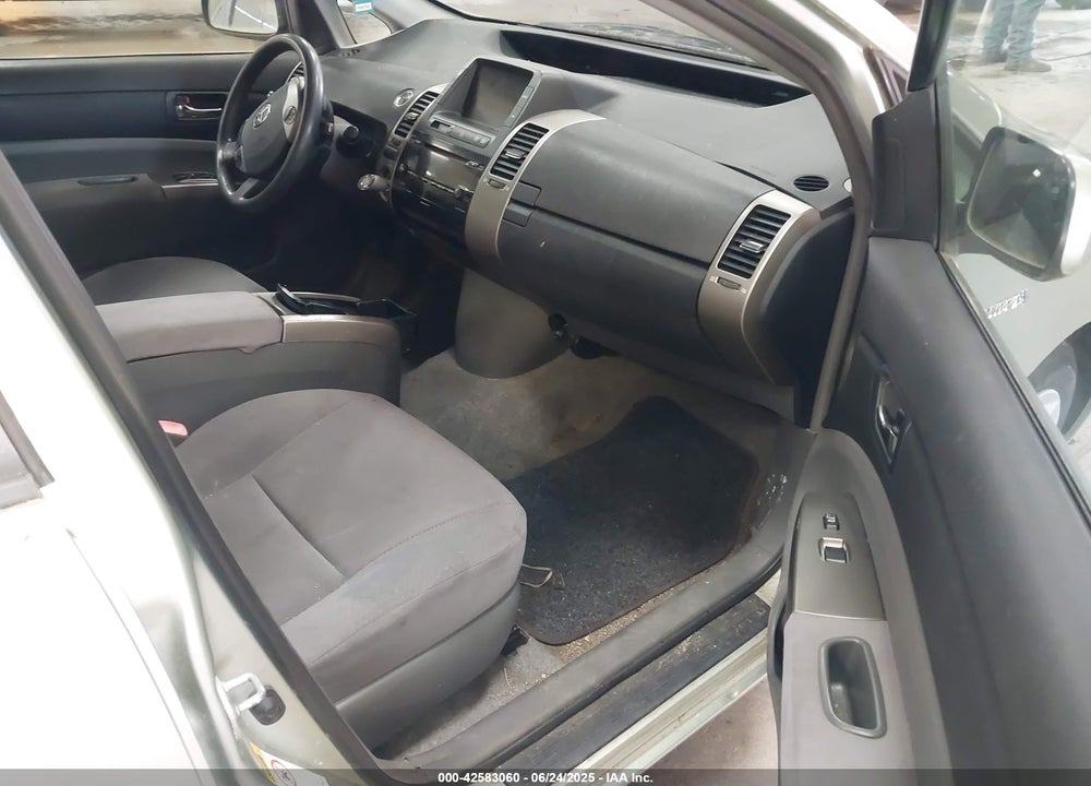 2008 TOYOTA PRIUS VIN: JTDKB20U683370526