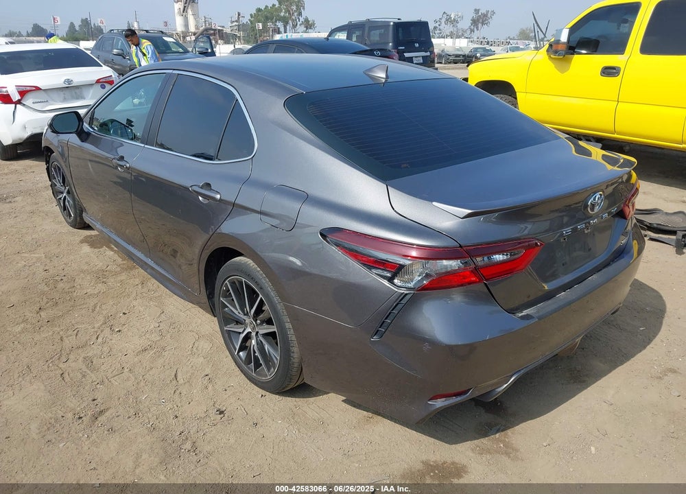 2021 TOYOTA CAMRY VIN: 4T1G11AK4MU540284