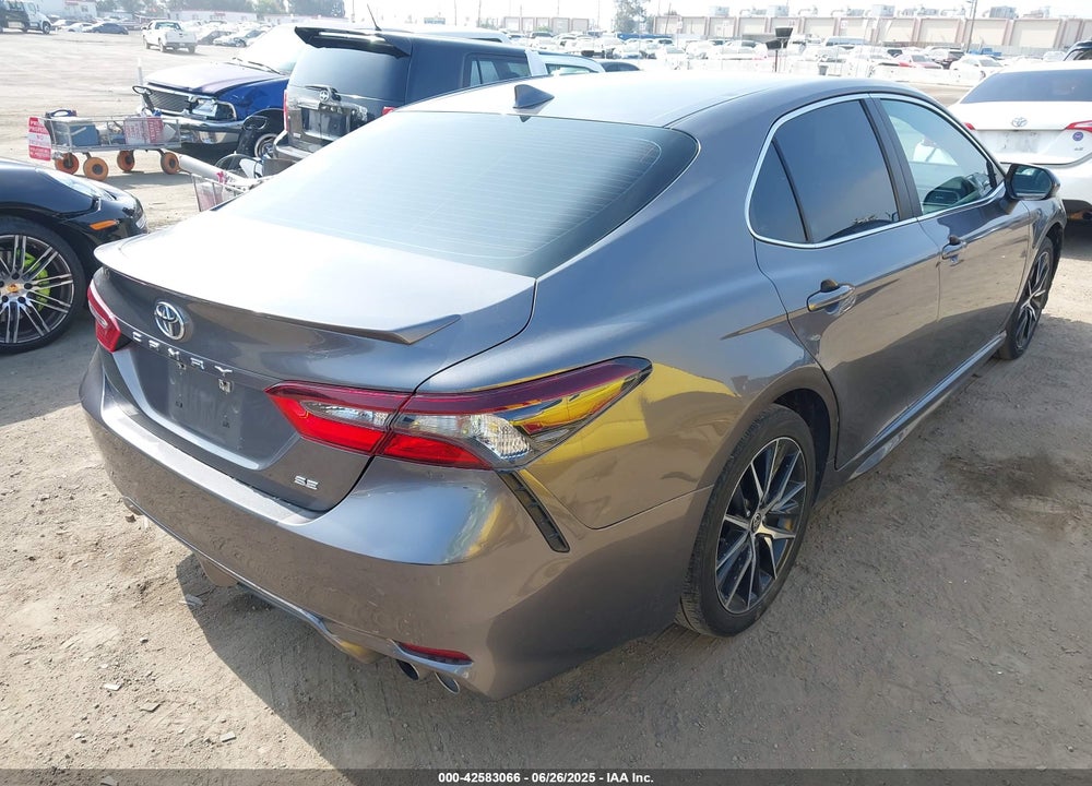 2021 TOYOTA CAMRY VIN: 4T1G11AK4MU540284