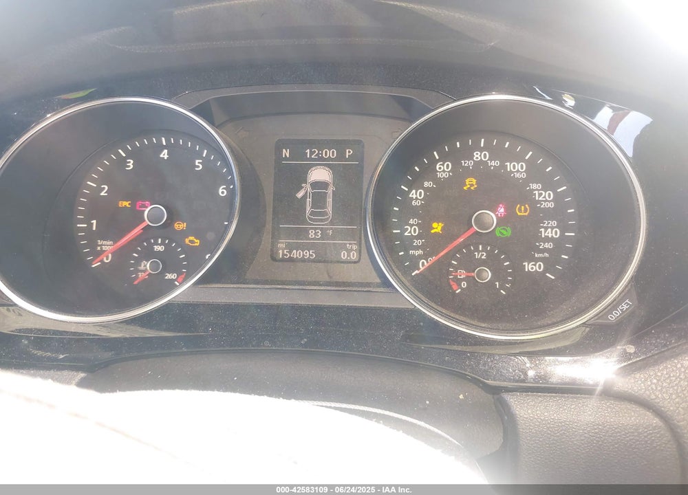 2016 VOLKSWAGEN JETTA VIN: 3VWD17AJXGM277760