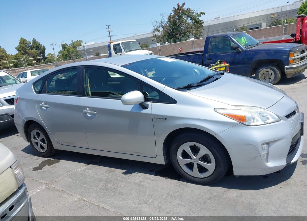 2012 TOYOTA PRIUS TWO VIN: JTDKN3DU9C5470673