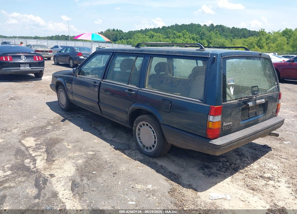 1993 VOLVO 940 VIN: YV1JW8835P1066915
