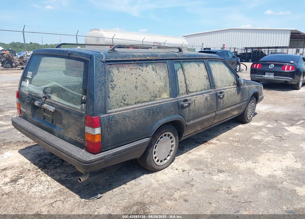1993 VOLVO 940 VIN: YV1JW8835P1066915