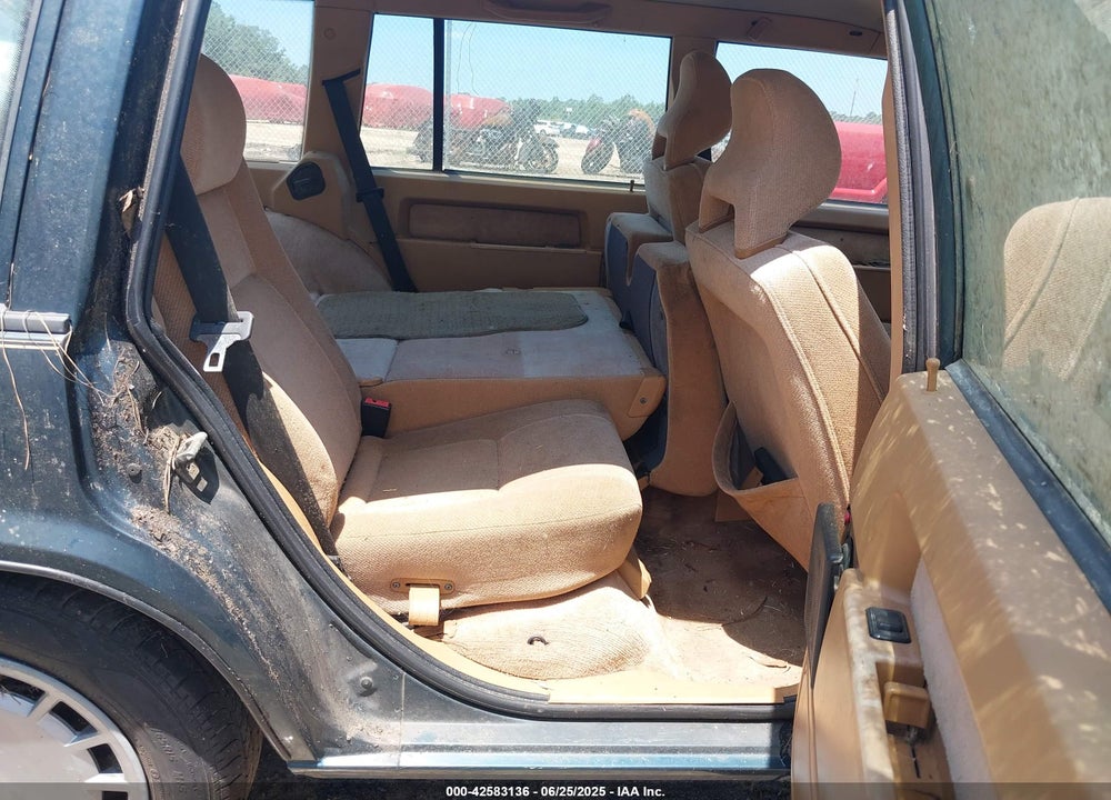 1993 VOLVO 940 VIN: YV1JW8835P1066915