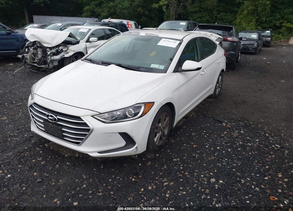2017 HYUNDAI ELANTRA VIN: 5NPD84LF9HH186556
