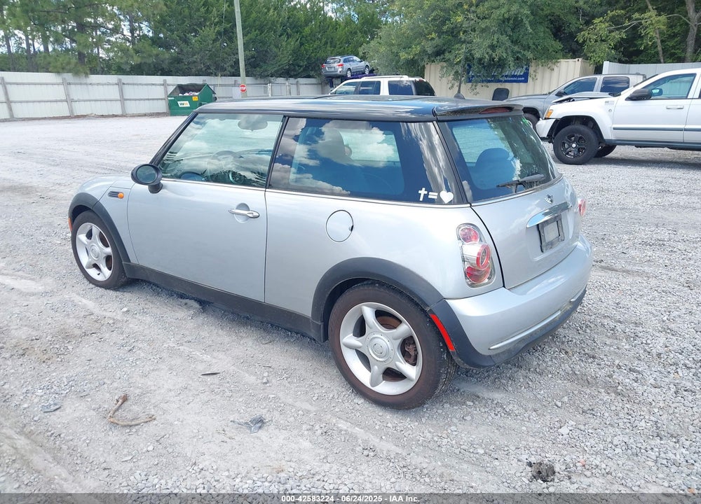 2002 MINI COOPER VIN: WMWRC33432TE11649