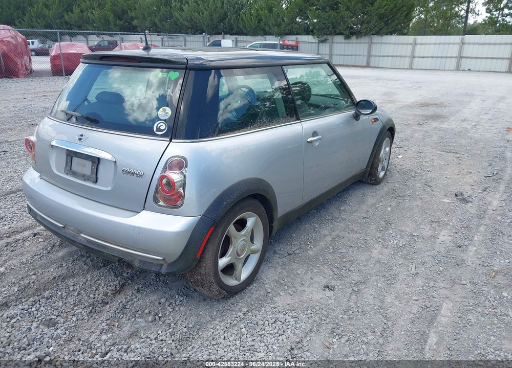 2002 MINI COOPER VIN: WMWRC33432TE11649