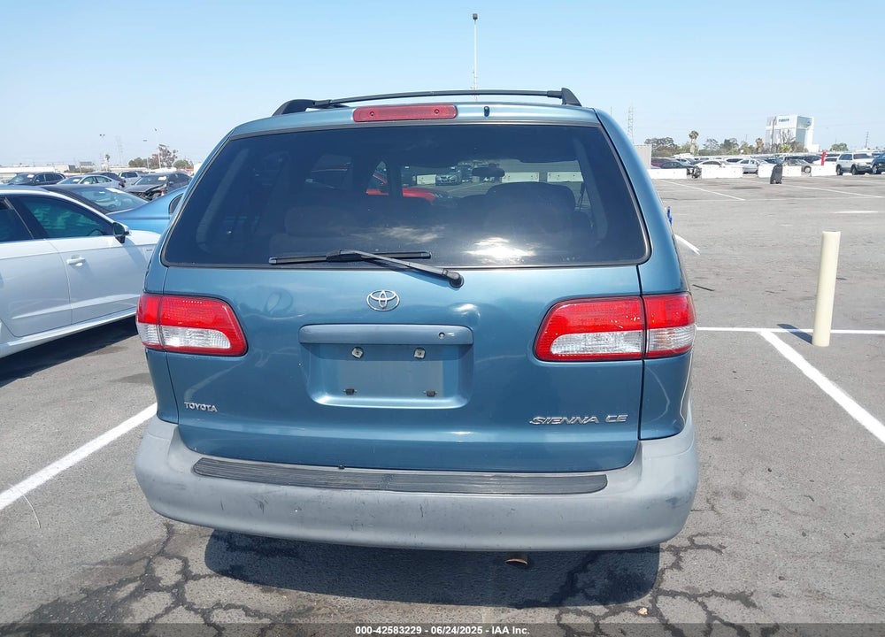 2002 TOYOTA SIENNA CE VIN: 4T3ZF19C62U443955