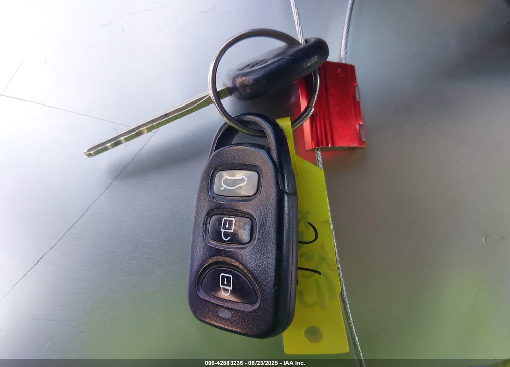2008 HYUNDAI ELANTRA VIN: KMHDU46D98U310347