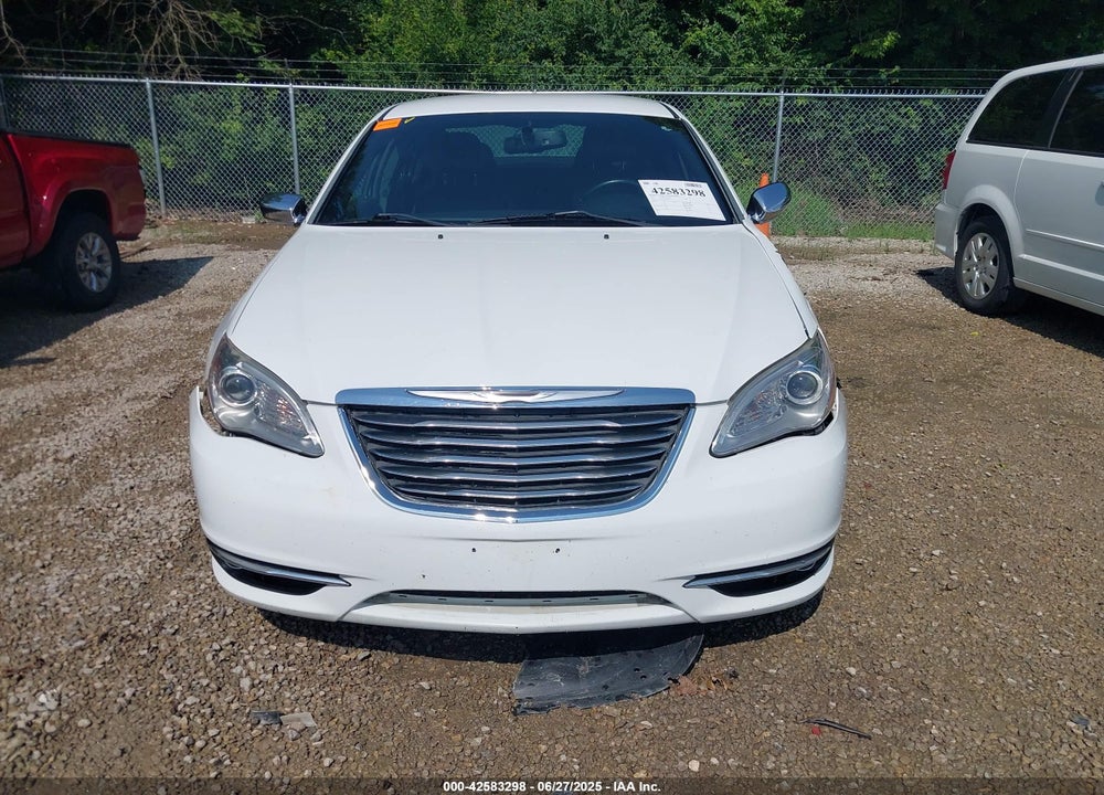 2013 CHRYSLER 200 VIN: 1C3CCBCG1DN504613