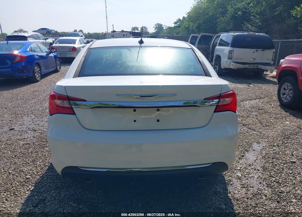 2013 CHRYSLER 200 VIN: 1C3CCBCG1DN504613