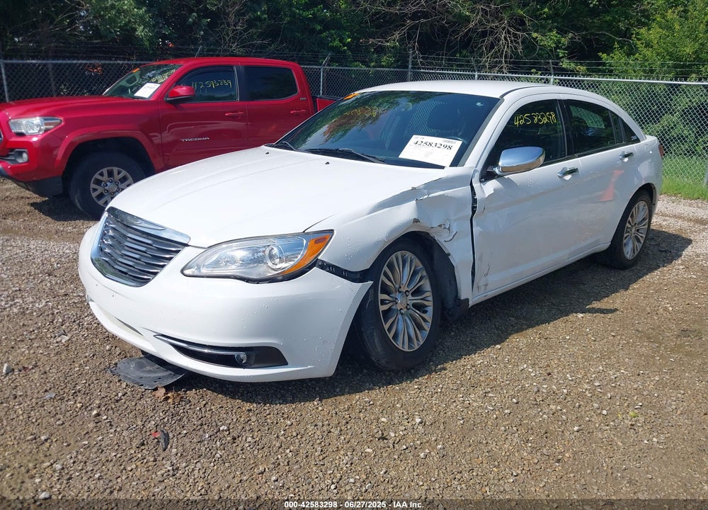 2013 CHRYSLER 200 VIN: 1C3CCBCG1DN504613