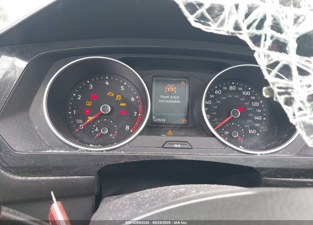 2018 VOLKSWAGEN TIGUAN VIN: 3VV2B7AX6JM012841