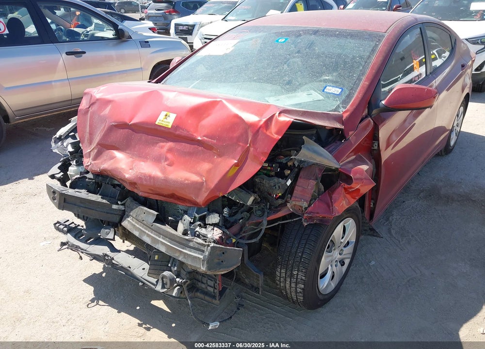 2016 HYUNDAI ELANTRA VIN: 5NPDH4AE3GH746225