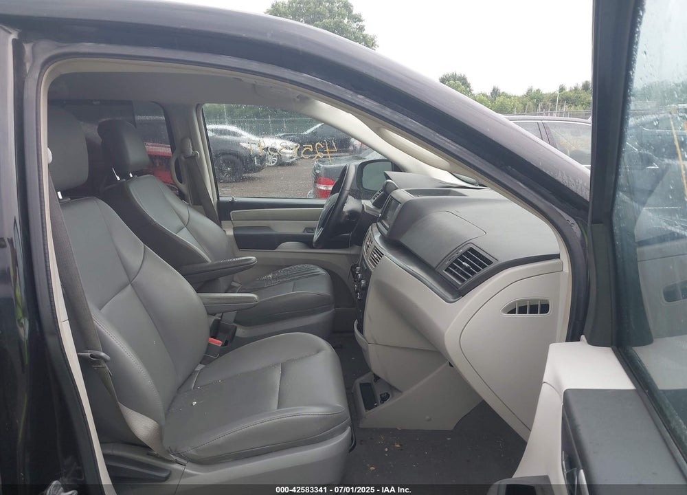 2012 VOLKSWAGEN ROUTAN VIN: 2C4RVABG9CR194210