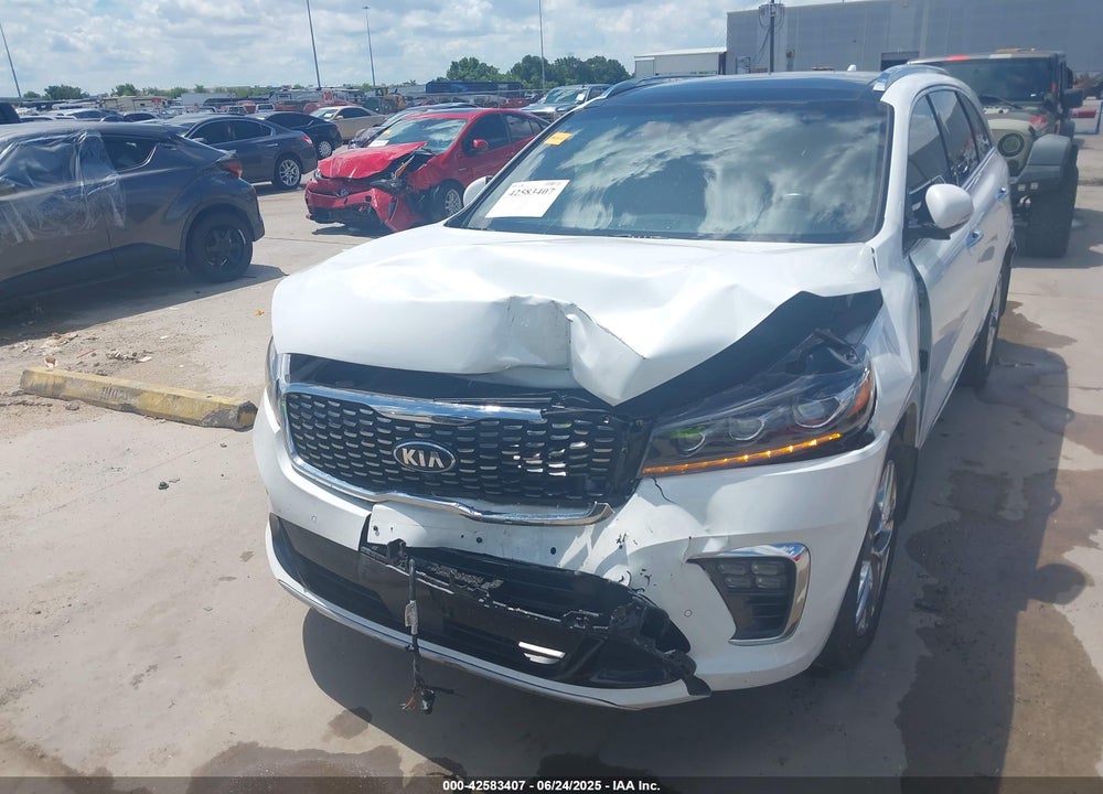 2019 KIA SORENTO VIN: 5XYPK4A55KG524882