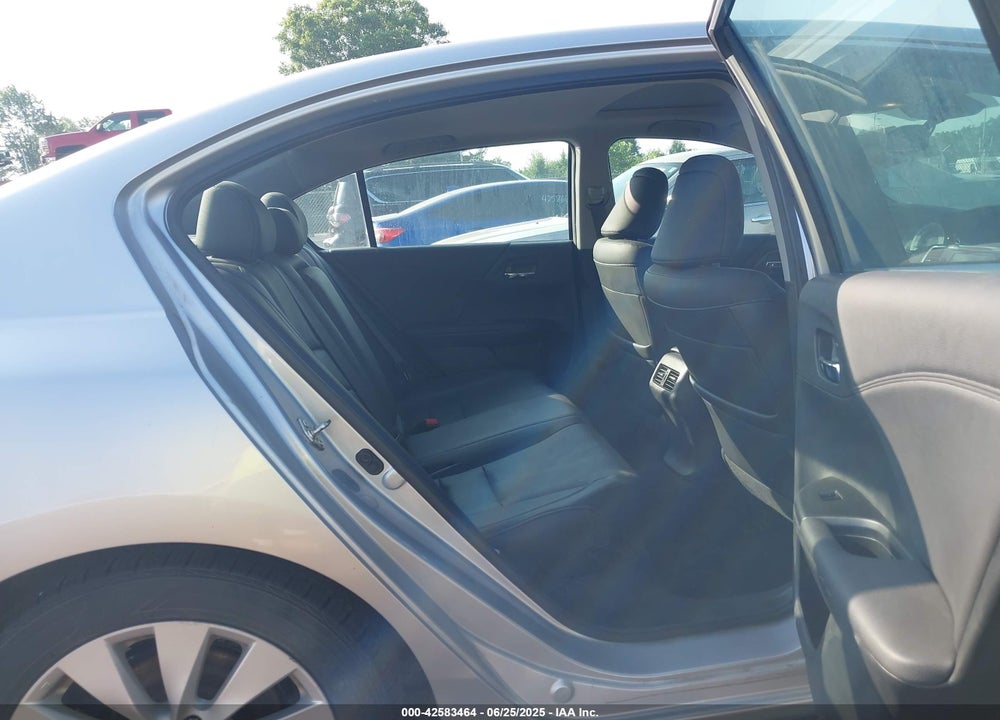 2015 HONDA ACCORD EX-L VIN: 1HGCR2F88FA165603