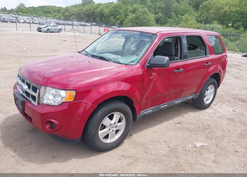 2011 FORD ESCAPE XLS VIN: 1FMCU0C74BKC02739