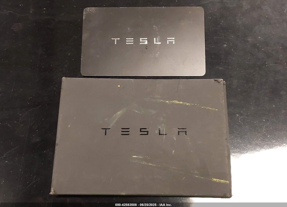 2021 TESLA MODEL Y VIN: 5YJYGDEE5MF293525