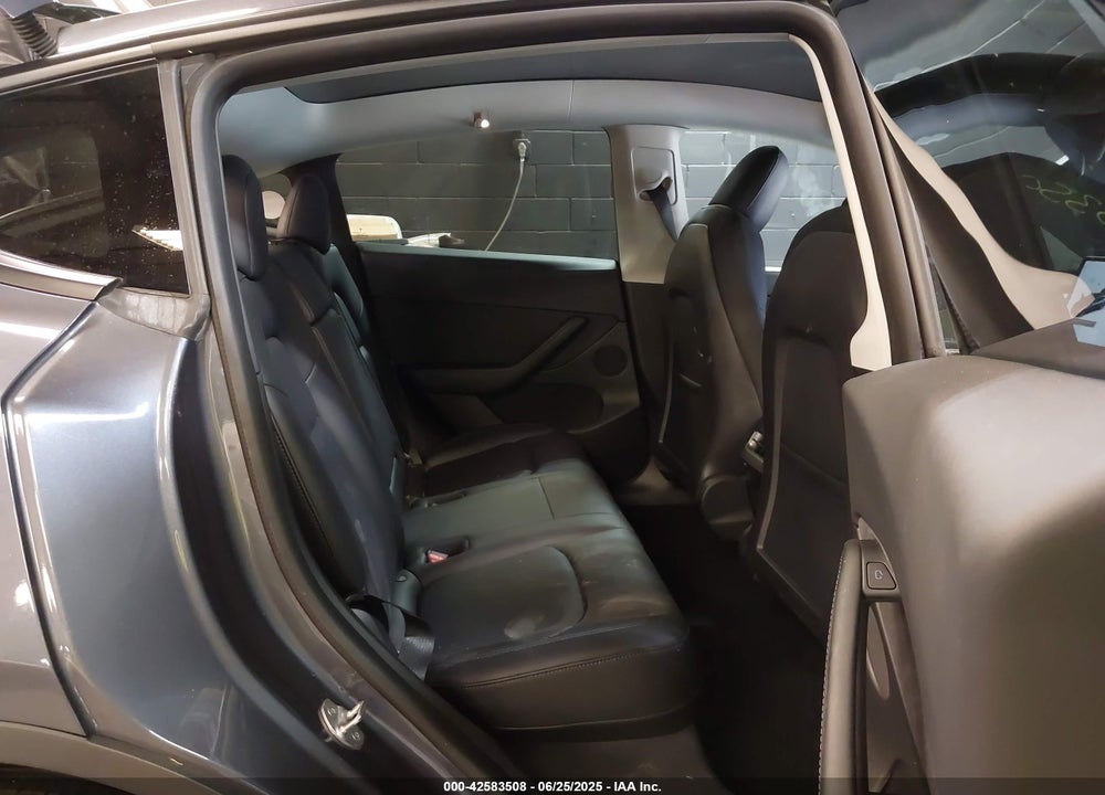 2021 TESLA MODEL Y VIN: 5YJYGDEE5MF293525
