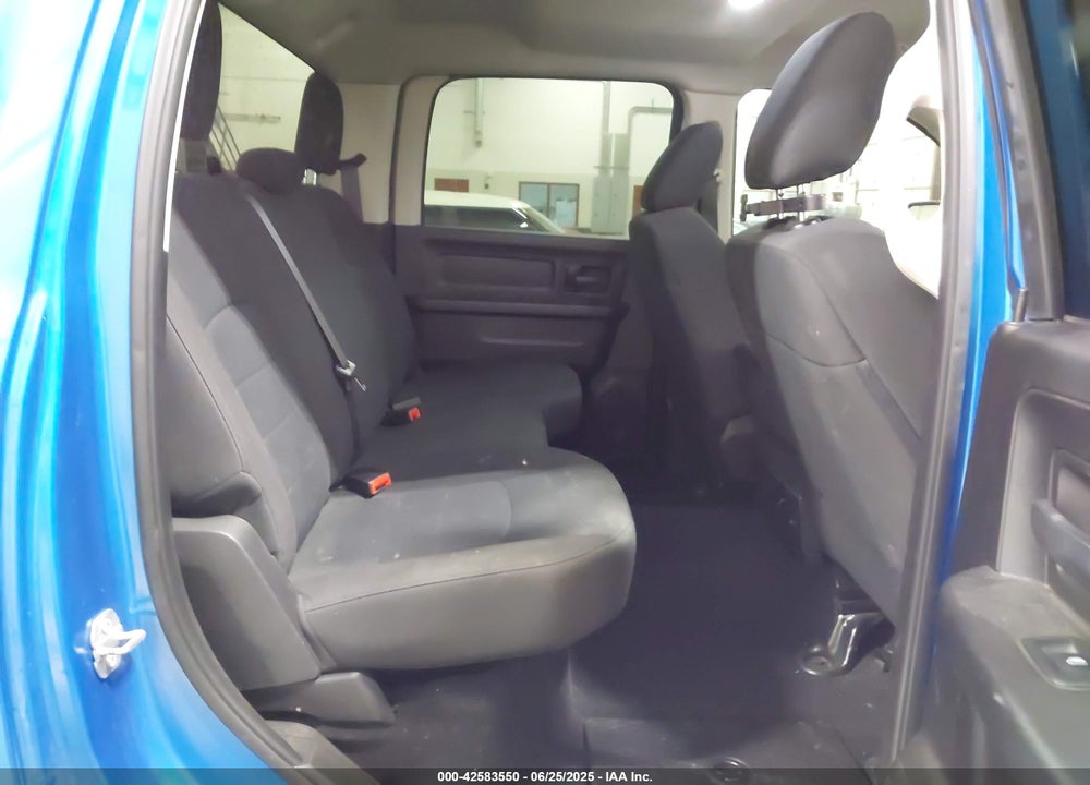 2019 RAM 1500 CLASSIC ST VIN: 1C6RR7KT5KS633797