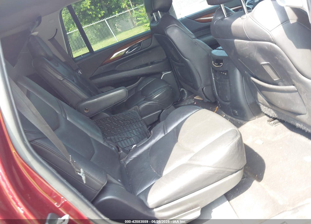 2020 CADILLAC ESCALADE VIN: 1GYS4CKJ3LR253540