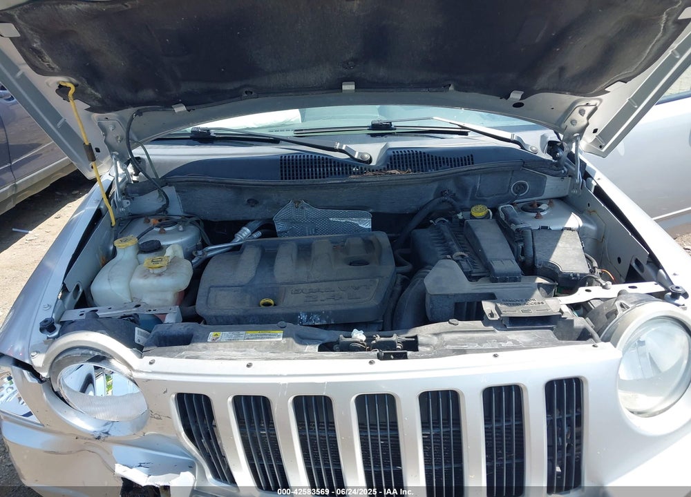 2008 JEEP COMPASS VIN: 1J8FT47W48D608913
