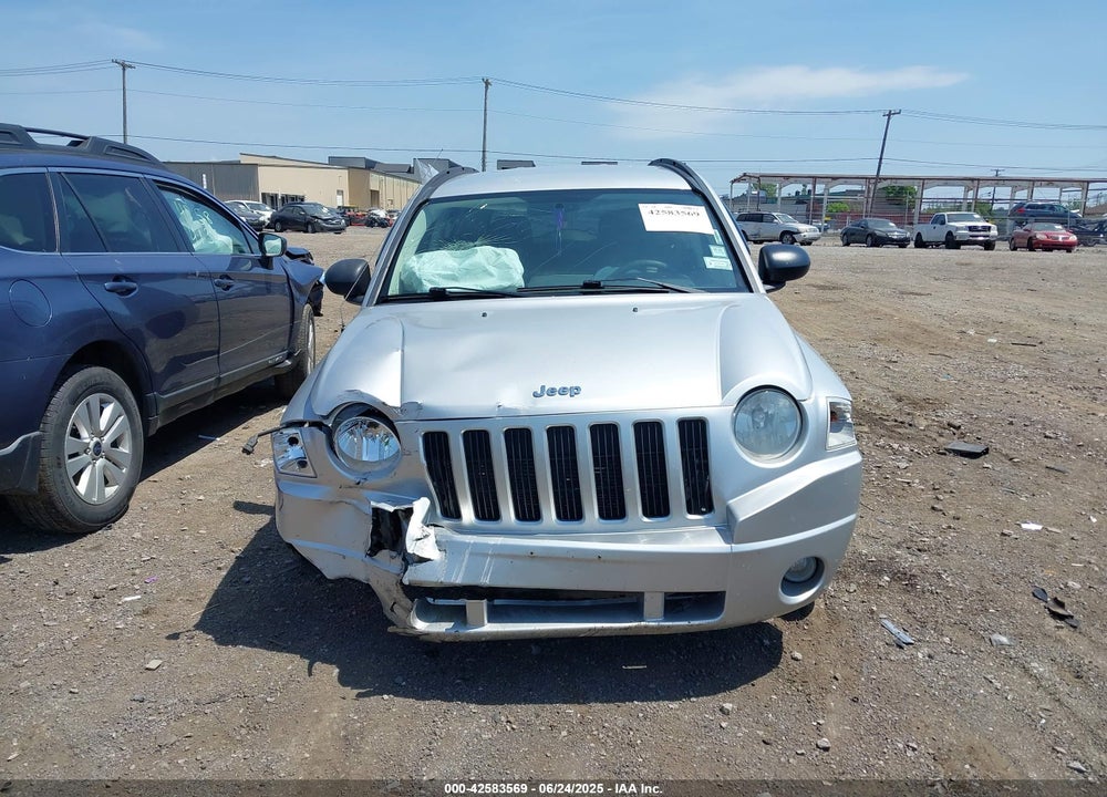2008 JEEP COMPASS VIN: 1J8FT47W48D608913