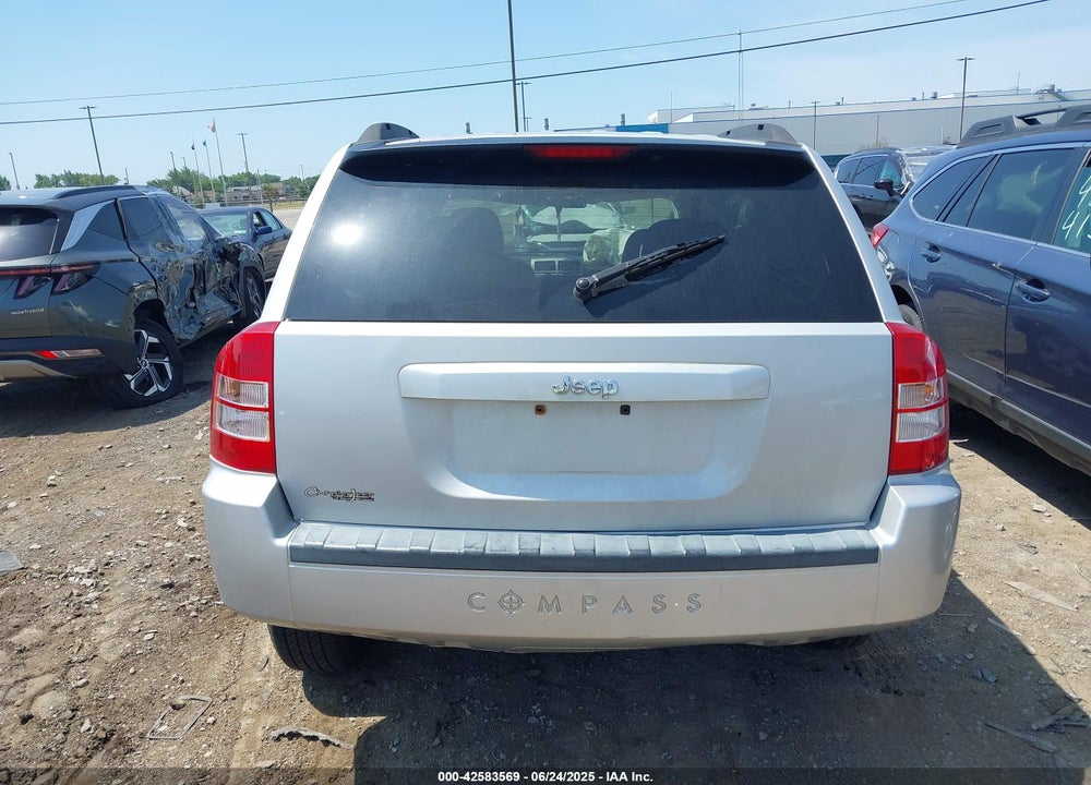 2008 JEEP COMPASS VIN: 1J8FT47W48D608913