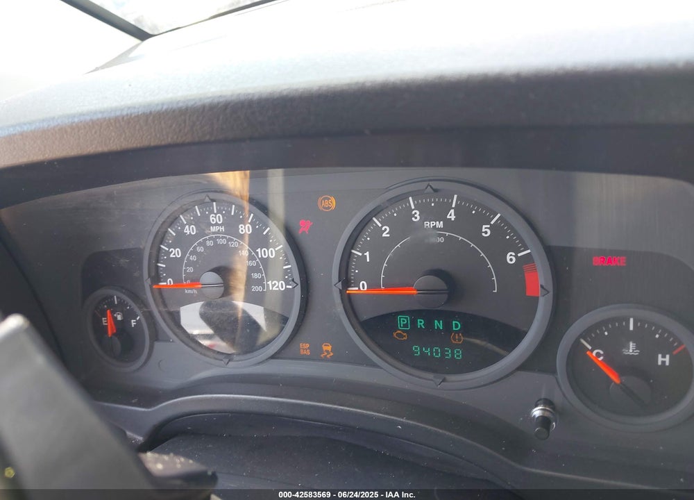 2008 JEEP COMPASS VIN: 1J8FT47W48D608913