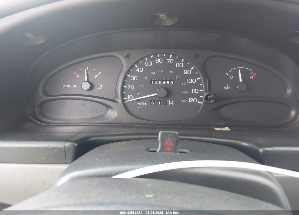 1997 FORD ESCORT LX VIN: 1FALP13P1VW418844