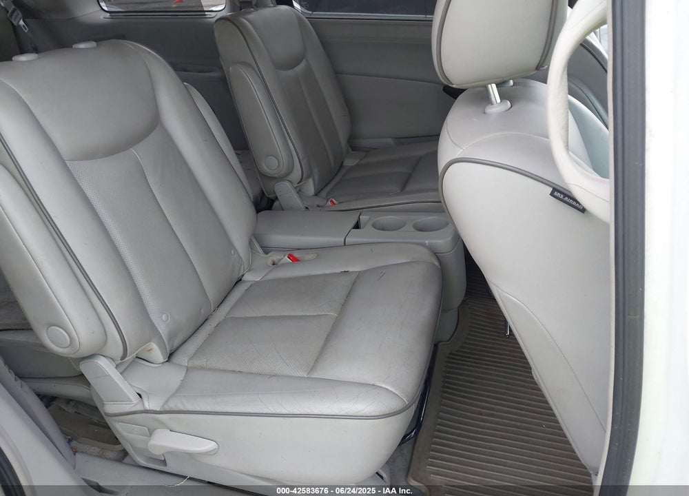 2011 NISSAN QUEST LE VIN: JN8AE2KP0B9012776