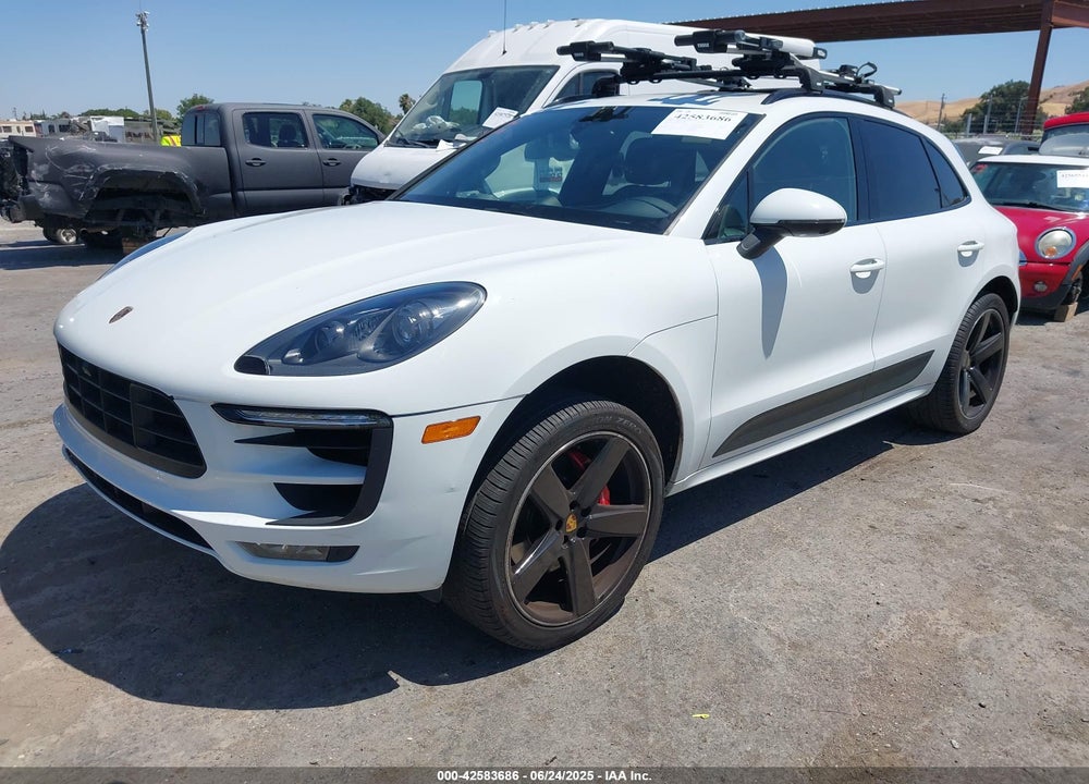 2018 PORSCHE MACAN VIN: WP1AG2A5XJLB63453