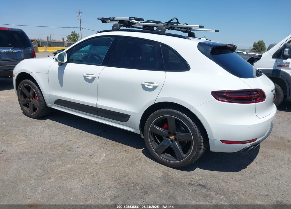 2018 PORSCHE MACAN VIN: WP1AG2A5XJLB63453
