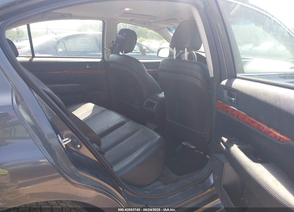 2011 SUBARU LEGACY 2.5I LIMITED VIN: 4S3BMBL65B3258508