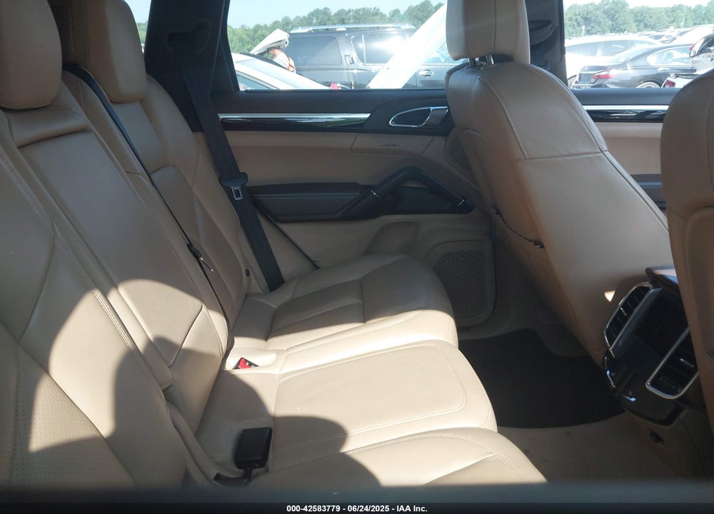 2015 PORSCHE CAYENNE S VIN: WP1AB2A2XFLA61243