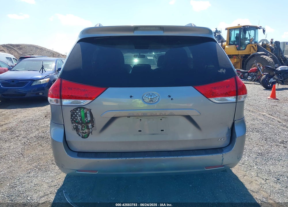 2011 TOYOTA SIENNA LE V6 VIN: 5TDKK3DC2BS096965