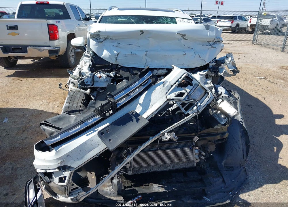 2018 VOLKSWAGEN TIGUAN VIN: 3VV4B7AX3JM192532