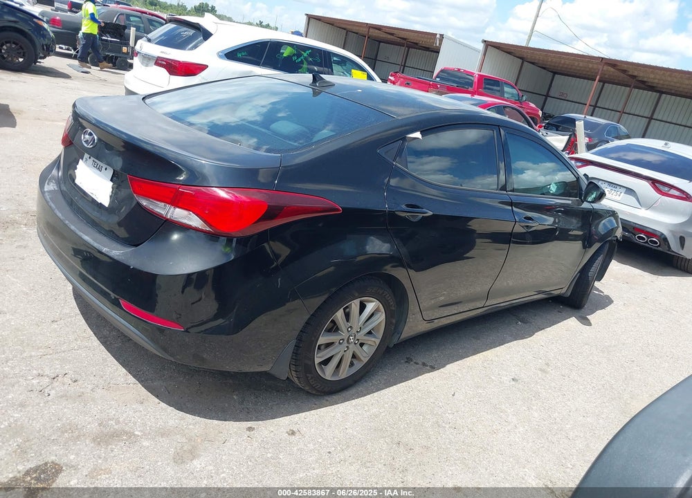 2015 HYUNDAI ELANTRA VIN: KMHDH4AEXFU302968