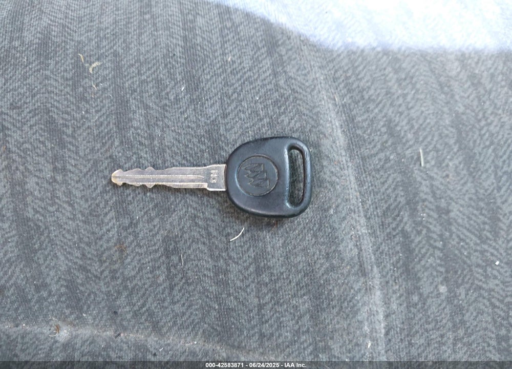 2005 BUICK LESABRE CUSTOM VIN: 1G4HP52K85U271197